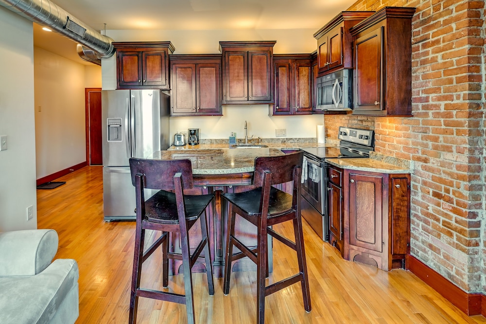 Dog-Friendly Vacation Rental: 3 Mi to Owasco Lake!