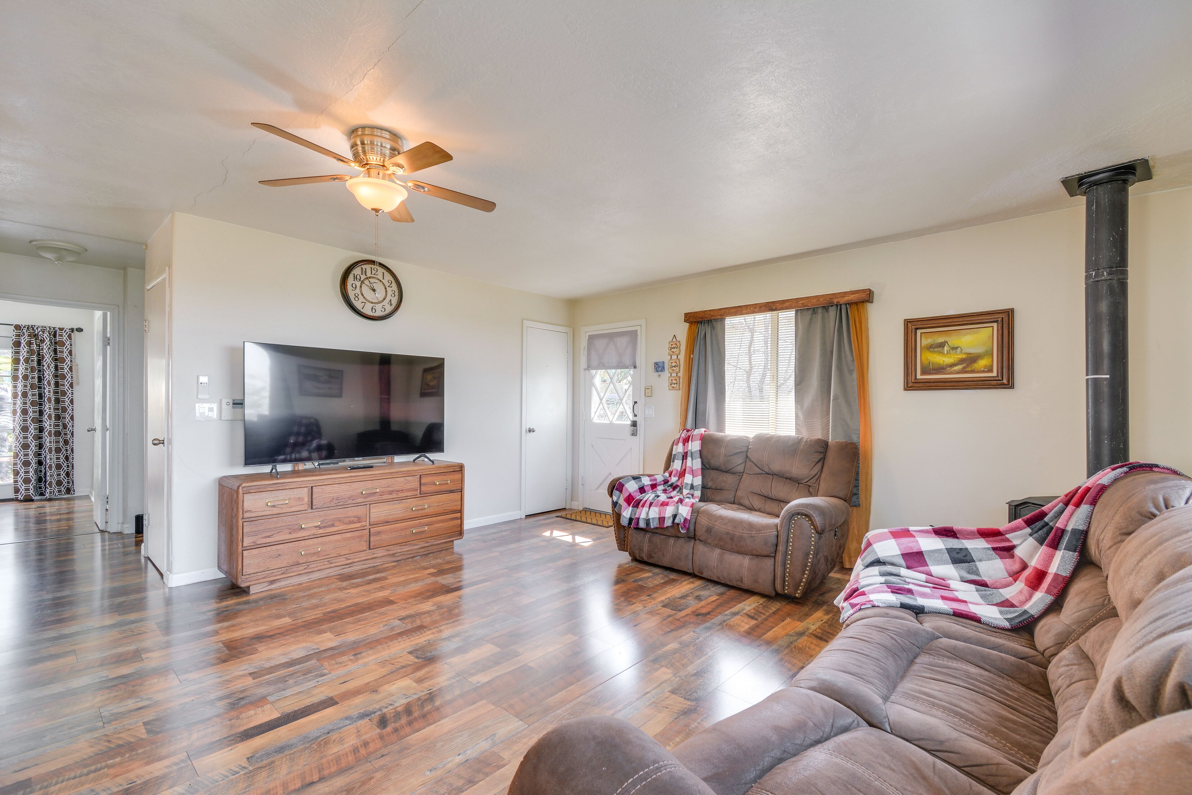 Hilltop Tuolumne Home w/ Sweeping Valley Views!