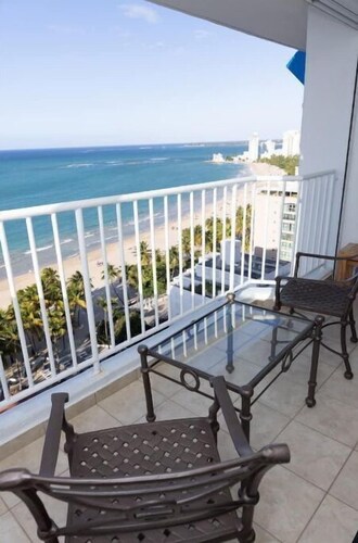 Beautiful 3 bedroom sub-penthouse beachfront Apt