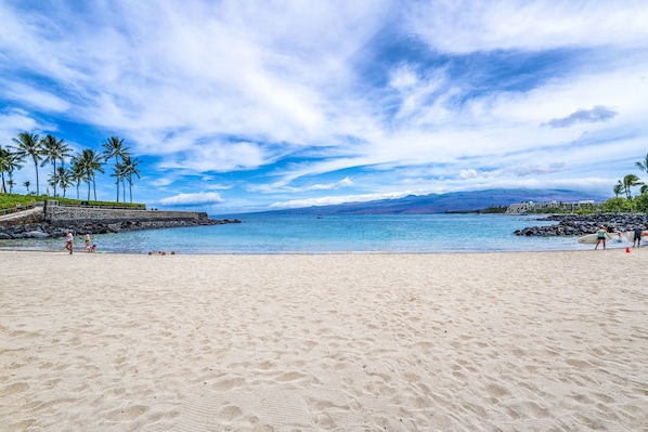 Chaise longue, serviettes de plage