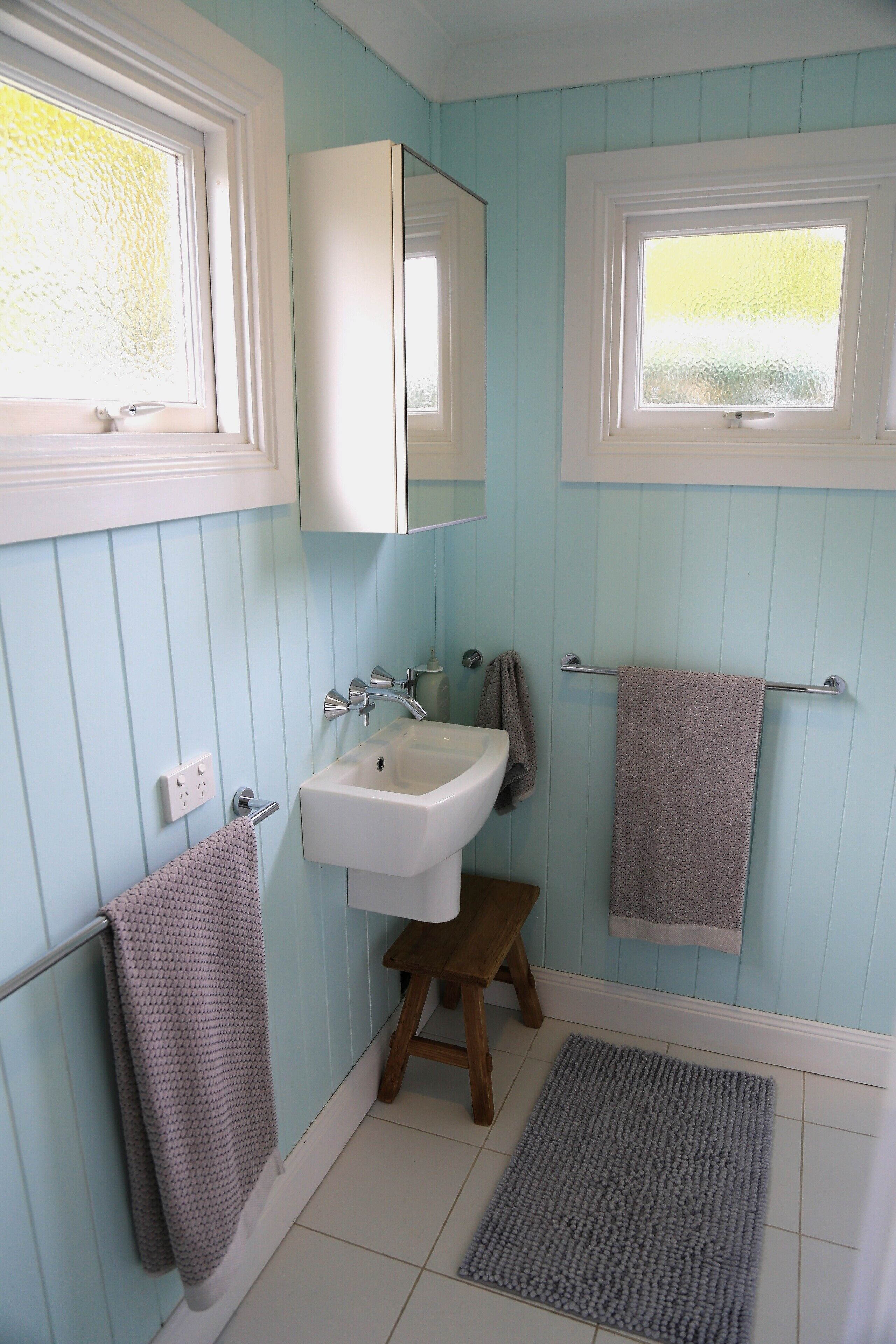 THE POOL HOUSE, BURLEIGH