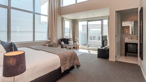 Penthouse (Four) | Meja kerja, setrika/meja setrika, Wi-Fi gratis, dan seprai linen