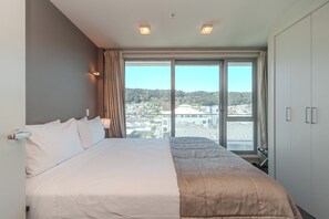Penthouselejlighed (Two) | Skrivebord, strygejern/strygebræt, gratis Wi-Fi, sengetøj