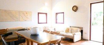 N260 - Numana, large four-room apartment in the open countryside