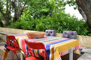 Outdoor dining - N260 - Numana, large four-room apartment in the open countryside (Numana)