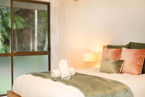 2 chambres, fer et planche à repasser, accès au Wi-Fi (inclus)