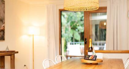 2 Minutes Walk to Waterfall.