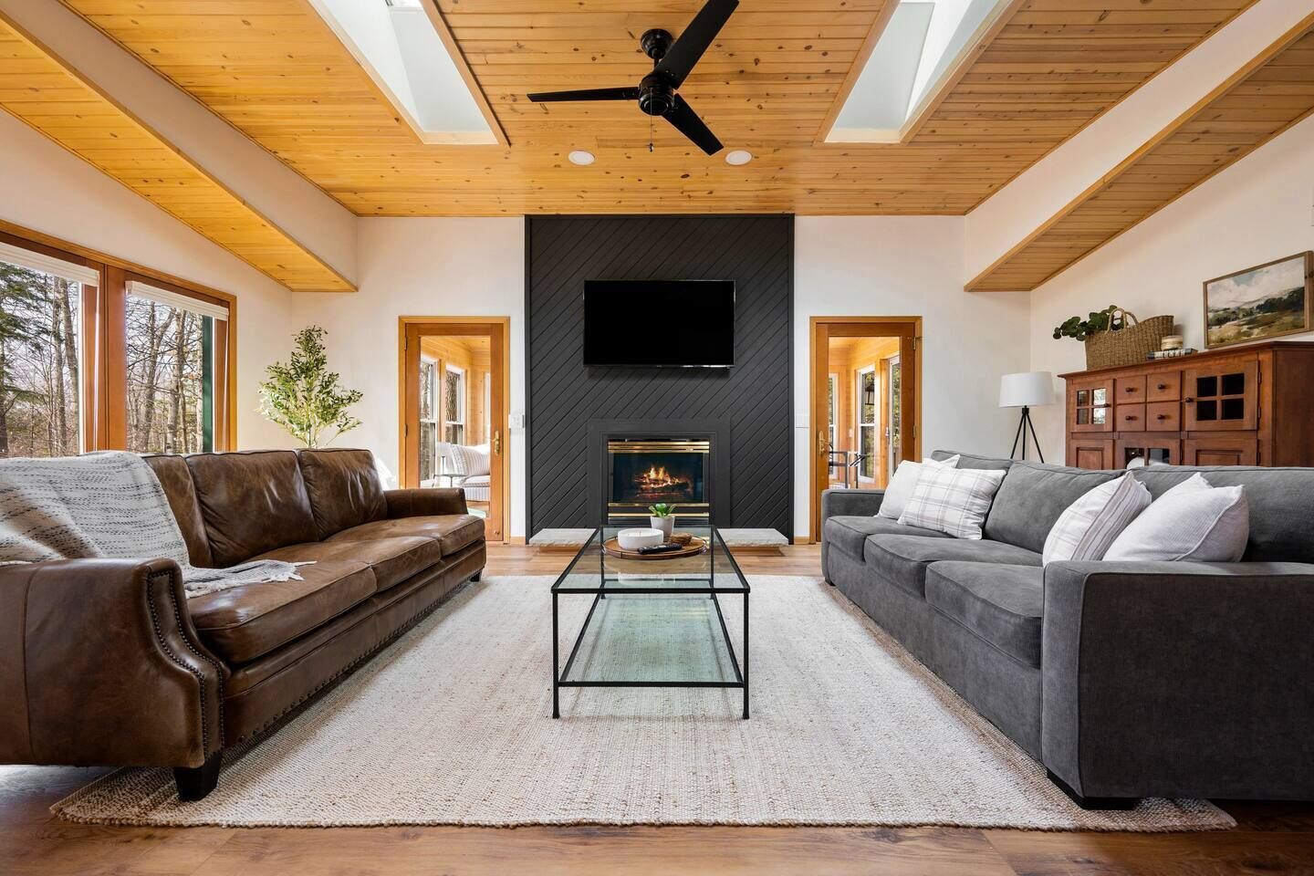 NEW! Starkhaus: Perfect for Large Groups - DT SB