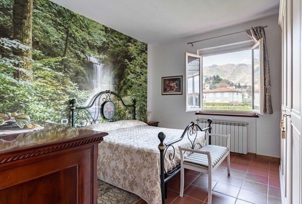 2 bedrooms