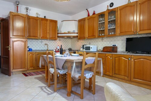 Casa Pia with pretty garden in Oliena