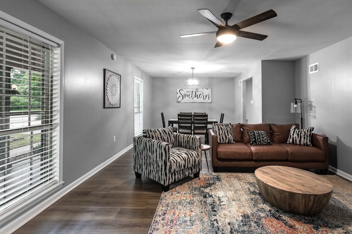 Southern Comfort. 3bd/2ba house in downtown Conway