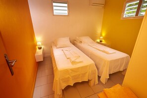 2 bedrooms, iron/ironing board, travel crib, free WiFi