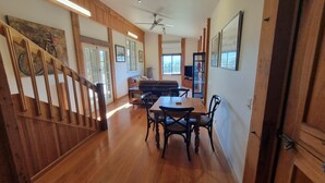 Dining - The Stables - Farm Stay (Strath Creek)