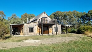 Exterior - The Stables - Farm Stay (Strath Creek)