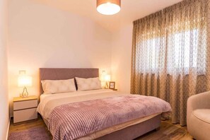 3 bedrooms, WiFi - Villa with pool (Pula)