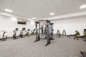 Fitness facility - The True Badger Honey House .9 miles to campus in unit Laundry and Kitchen (Ephraim)