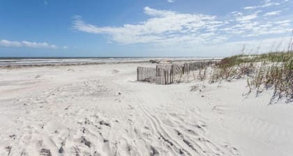 Ocean & Racquet 5116