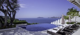 Beautiful Mediterranean-style house with spectacular views of the bay