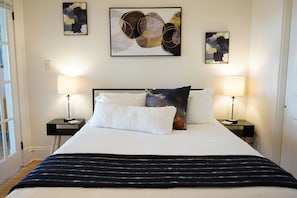 2 chambres, fer et planche à repasser, Wi-Fi, draps fournis