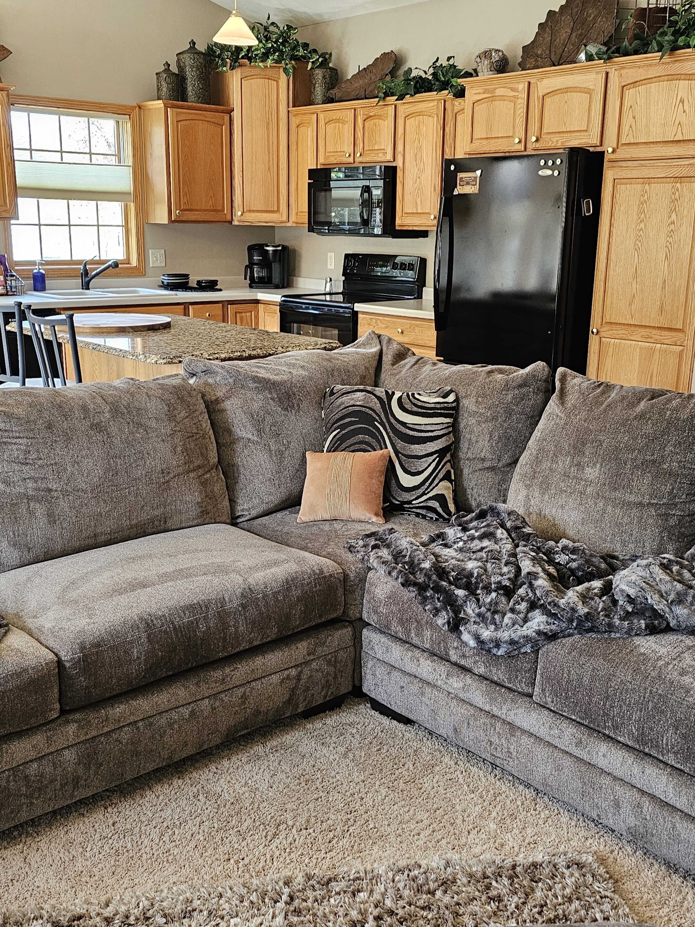 GREENVILLE, WI - 3 BR, 2 Full Bath -- Great for Hosting Thanksgiving or Xmas!!