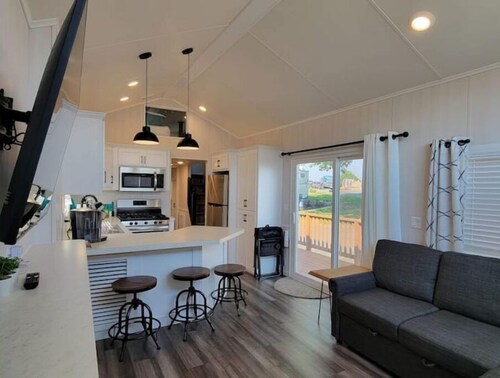 New Park Model Home 1 @ the Potholes Reservoir