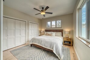4 chambres, fer et planche à repasser, Wi-Fi gratuit, draps fournis