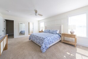 6 bedrooms, iron/ironing board, free WiFi, bed sheets - Harbor Breeze - year round swimming (South Haven)