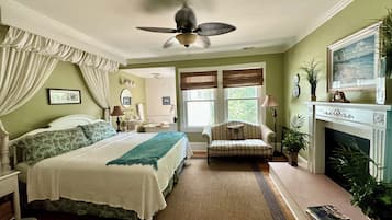 Savannah Suite | In-room safe, individually decorated, individually furnished