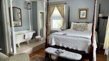 ํด๋์ ๋๋ธ๋ฃธ | 1 ๊ฐ์ ์นจ์ค, ๊ฐ์ค ๋ด ๊ธ๊ณ , ๊ฐ๊ฐ ๋ค๋ฅธ ์คํ์ผ์ ์ธํ
๋ฆฌ์ด, ๊ฐ๊ฐ ๋ค๋ฅด๊ฒ ๊ฐ๊ตฌ ๋น์น