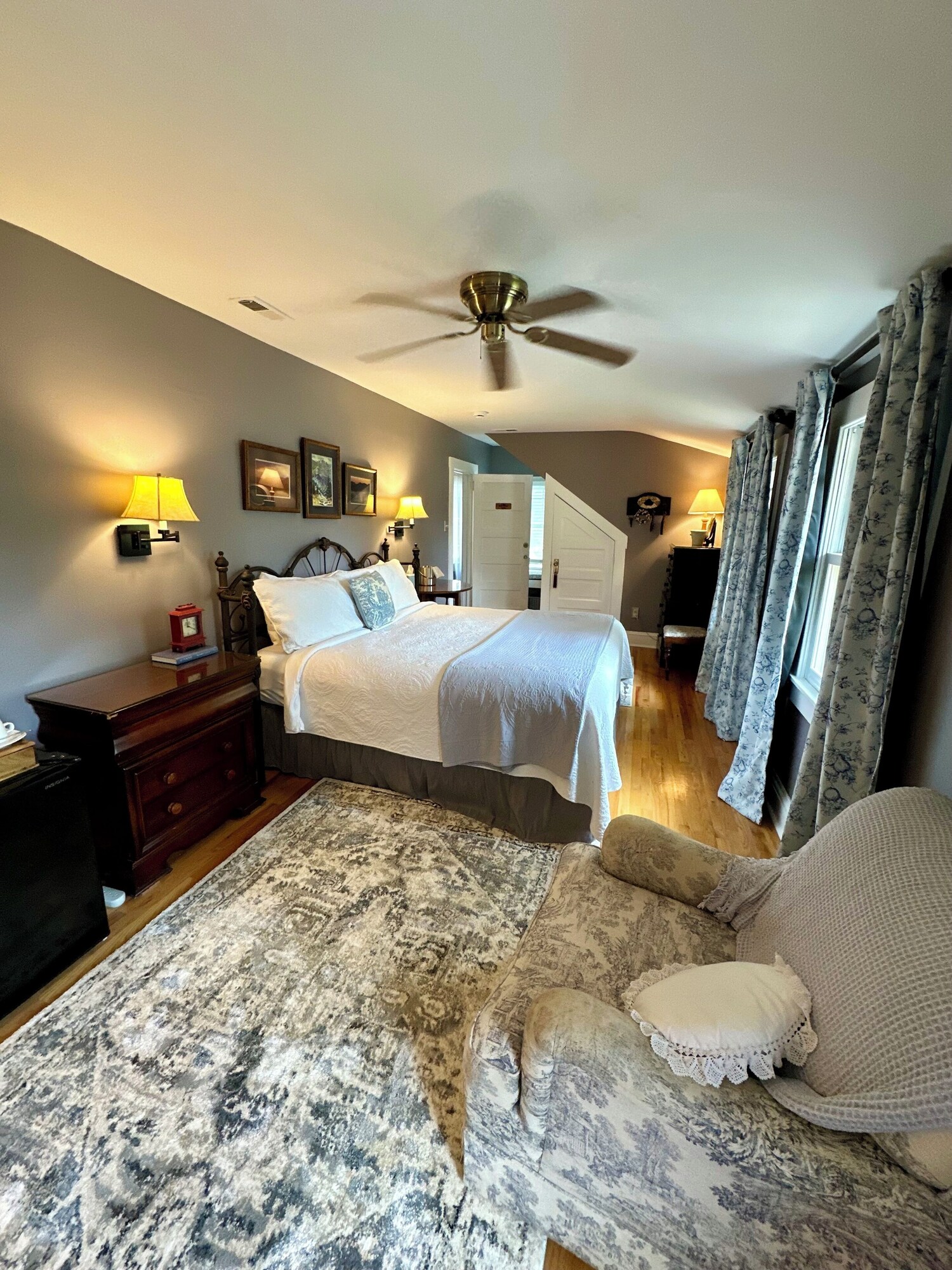 4 Star Hotels