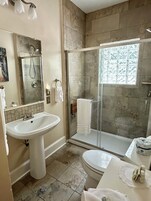 Black Bear Room | Bathroom | Designer toiletries, hair dryer, bathrobes, towels