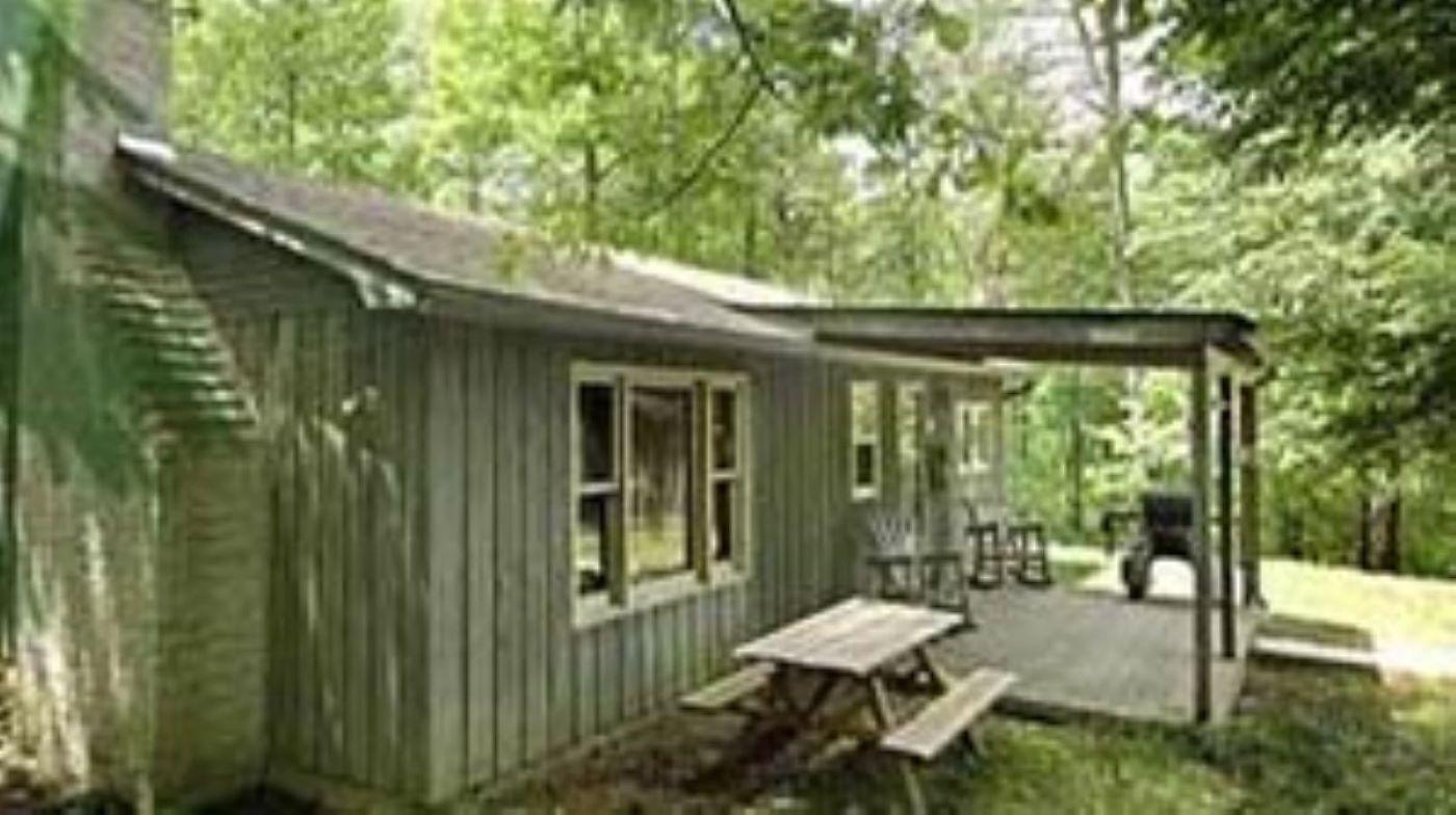 Hemlock Lane--Secluded, Hot Tub 5 miles to Old Man's Cave