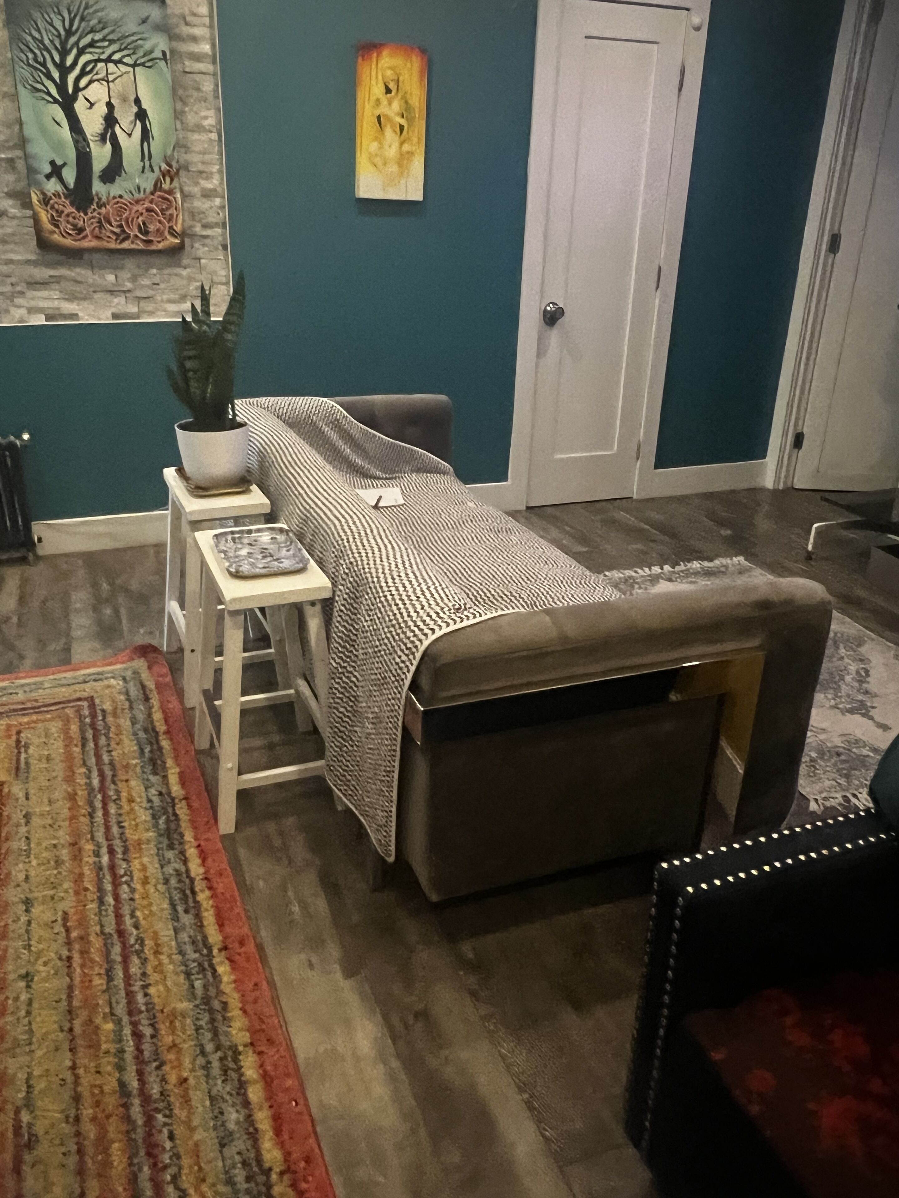 2 bdrm up-Manhattan. Near 1, A trains. Bk 60 days 5k rate + tax, fees,VRBO