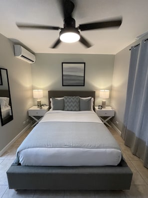 2 slaapkamers, een kluis op de kamer, een strijkplank/strijkijzer