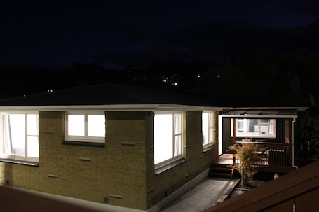 Exterior. Orchard Leigh on the Quarry