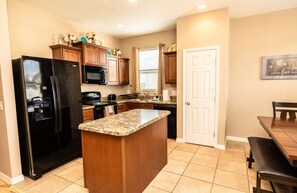 Private kitchen - Vacation Villa / Home Near Disney (Davenport)
