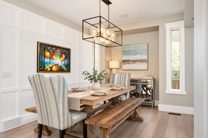Dining - Luxury Estate - Stampede & Summer Oasis (Calgary)