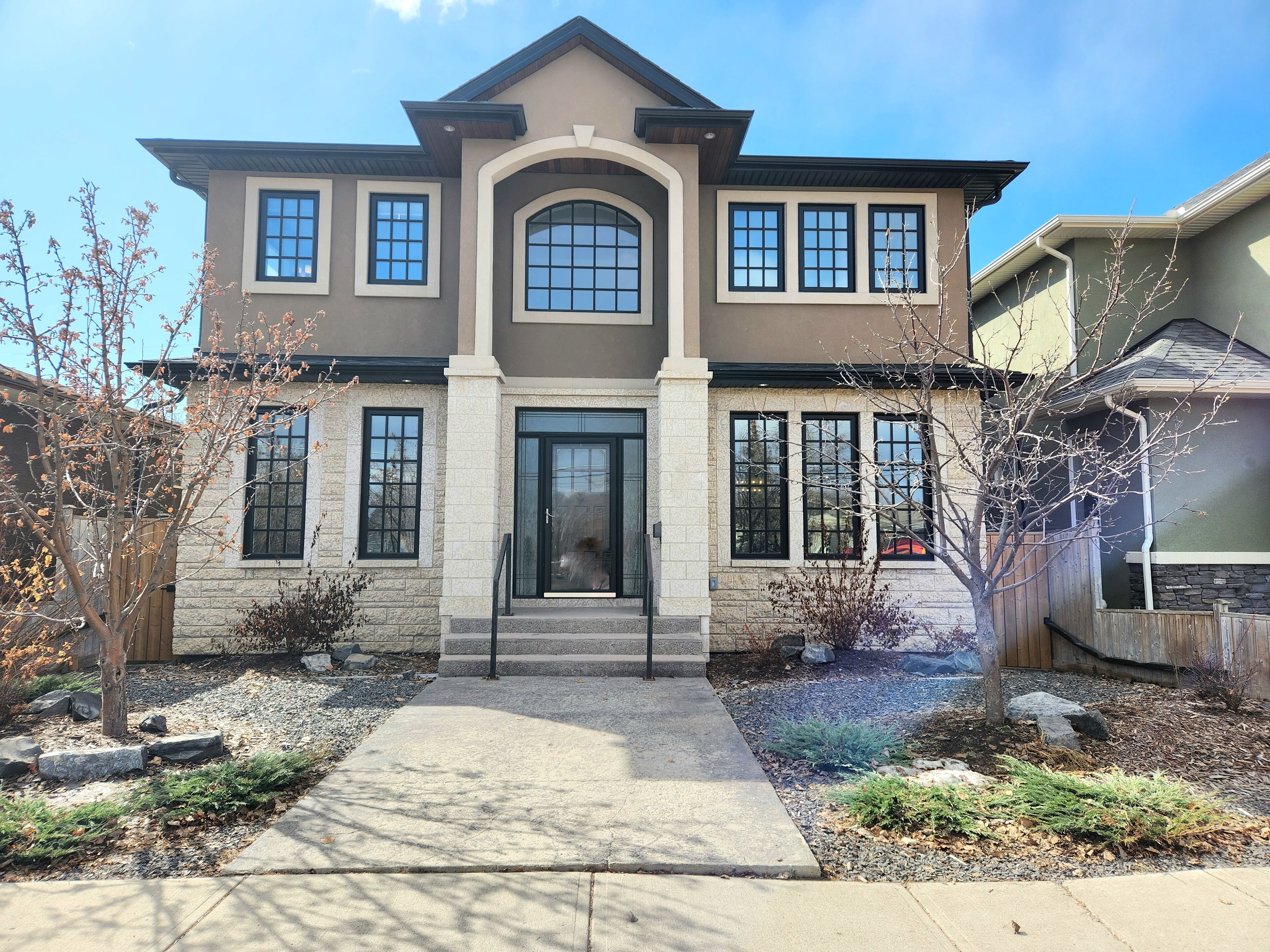 Unbeatable Location for Your Stampede Trip!