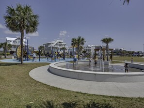 Children’s area - Recently Renovated Canal Home in OIB bring your boat or just float ! (Ocean Isle Beach)
