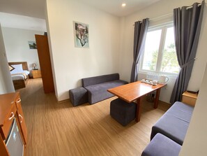 Family Room, Multiple Beds, City View - Cherry Luxury Hotel (Da Lat)