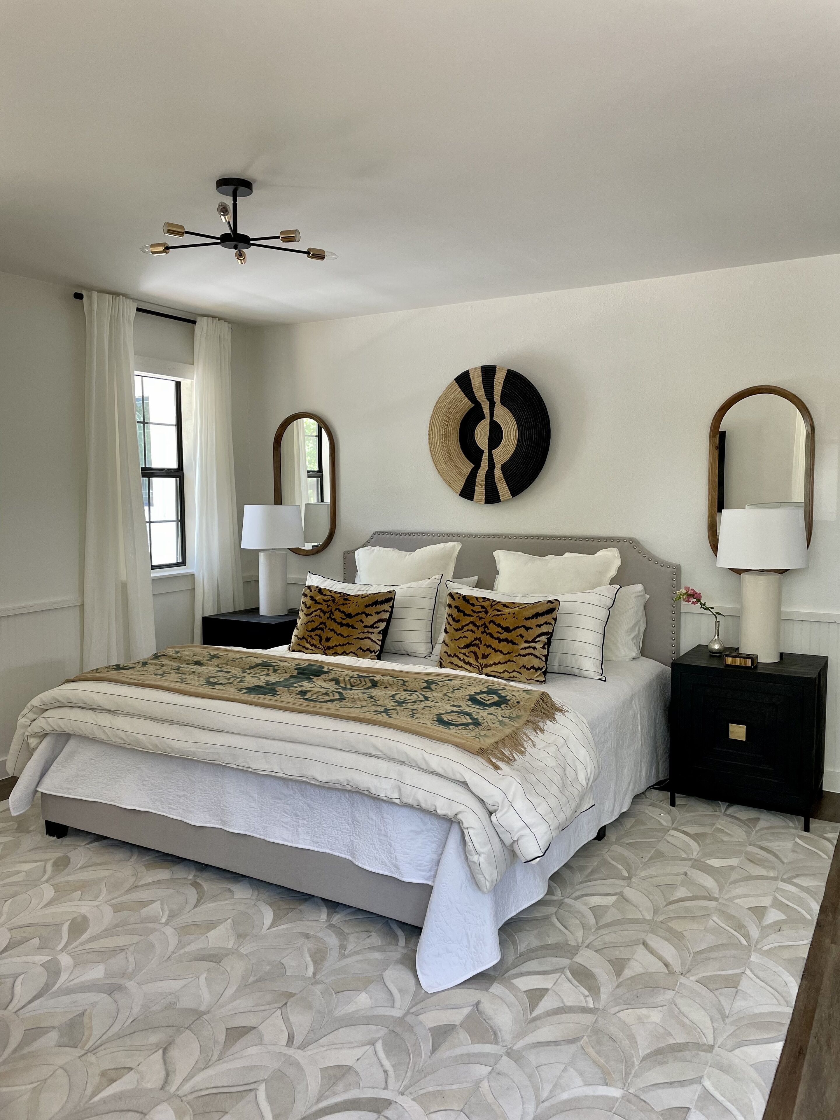 4 slaapkamers, een kluis op de kamer, een strijkplank/strijkijzer