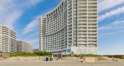 OCEAN FRONT Seawatch Resort Beach Front King Bed!
