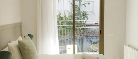 4 Schlafzimmer, Schreibtisch, BĂŒgeleisen/BĂŒgelbrett, Internetzugang