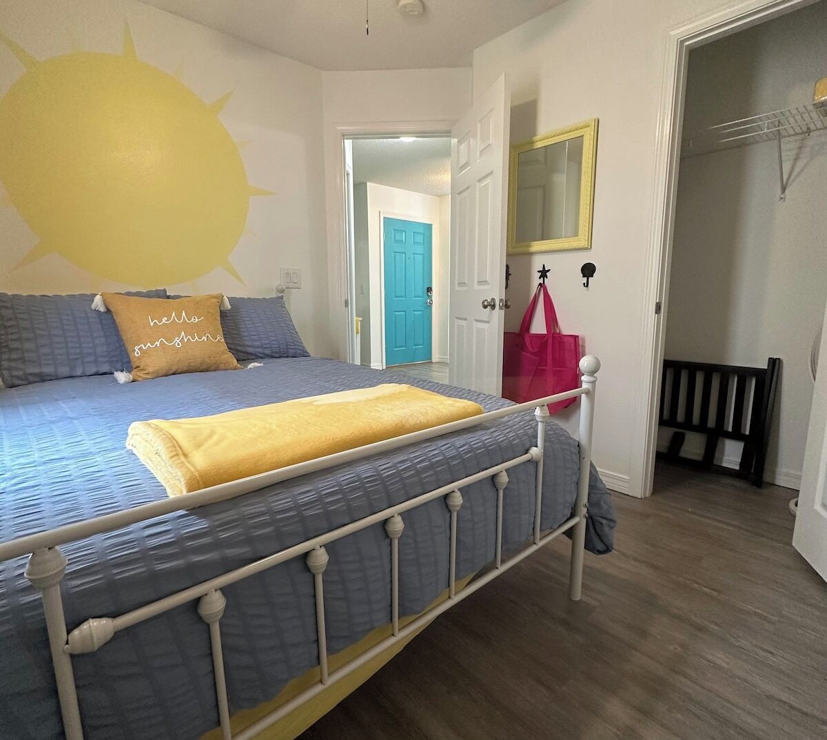 Coral Sky · New Listing!  Renovated!  Close to NAS & Beaches!