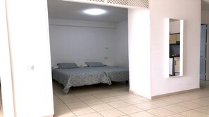 2 bedrooms, Internet, bed sheets