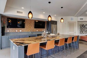 Interior - Gorgeous Arboretum 1BR w/ Gym, Pool & W/D, nr restaurants, by Blueground (Austin)