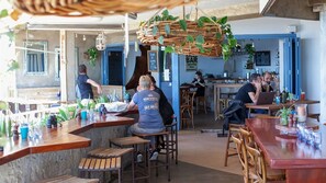 Bar (on property) - SeaRenity Coolum Beach (Coolum Beach)