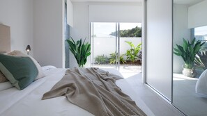 5 quartos, escrivaninha, ferros/tábuas de passar roupa, Wi-Fi