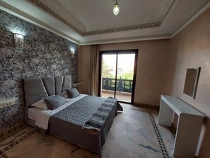 5 bedrooms, WiFi, bed sheets