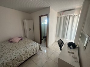 3 bedrooms, free WiFi, bed sheets - Dream house on Ilhéus-Itacare highway, km 26, with pool and lagoon. (Ilhéus)